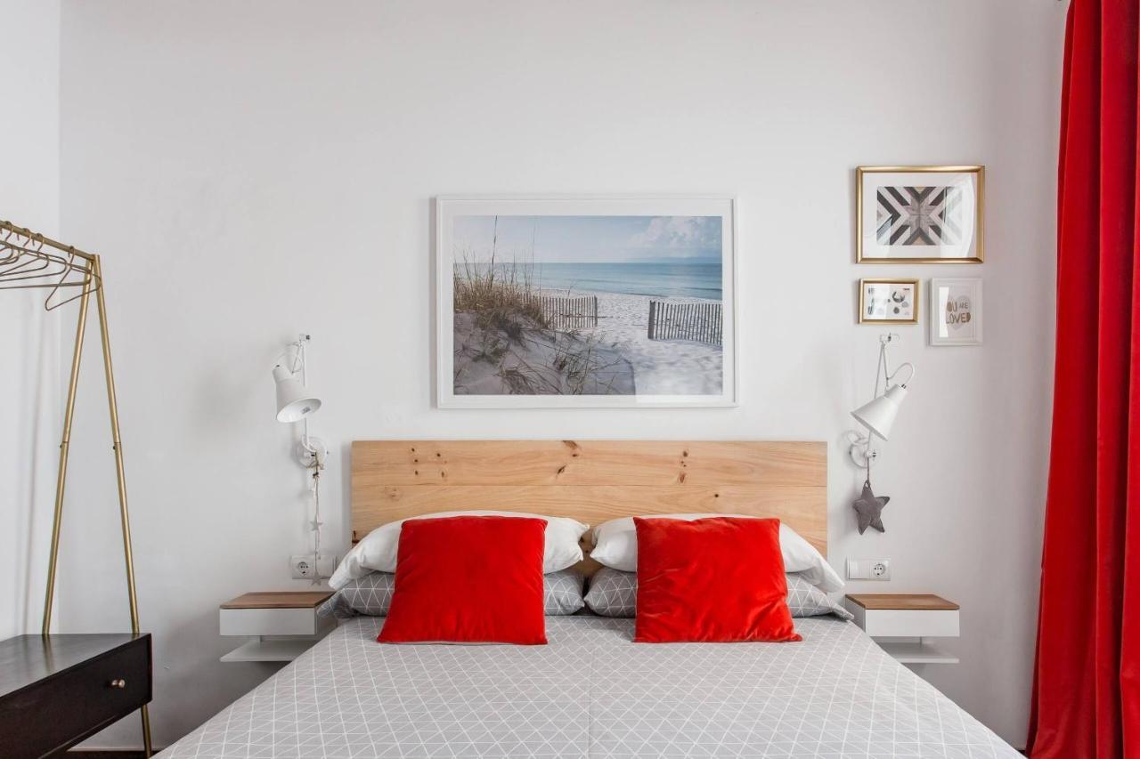 Stylish Apartment With Terrace For Couple Or Family Barcellona Esterno foto