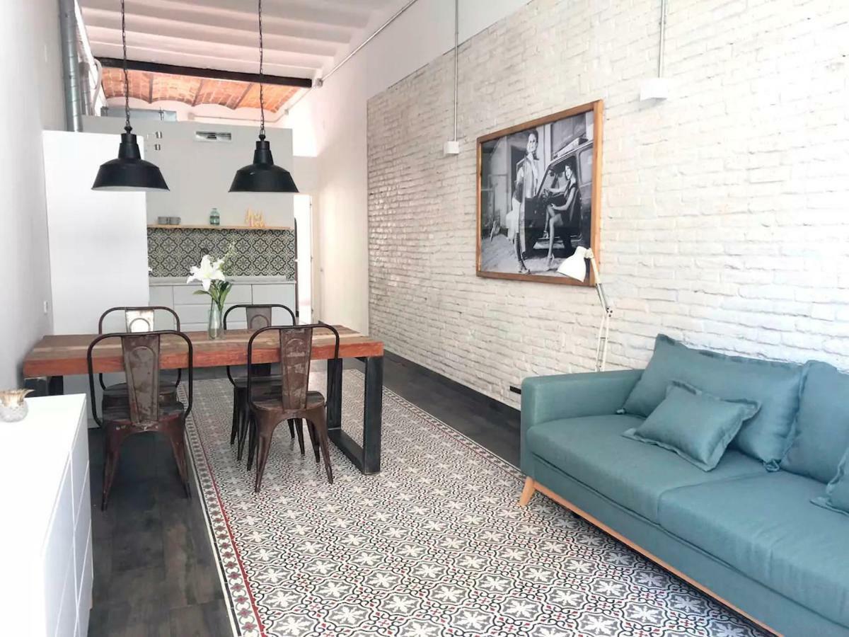 Stylish Apartment With Terrace For Couple Or Family Barcellona Esterno foto